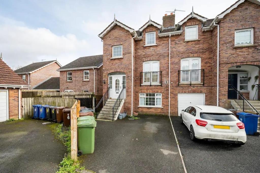 Lovely One Bedroom Flat. Belfast Esterno foto